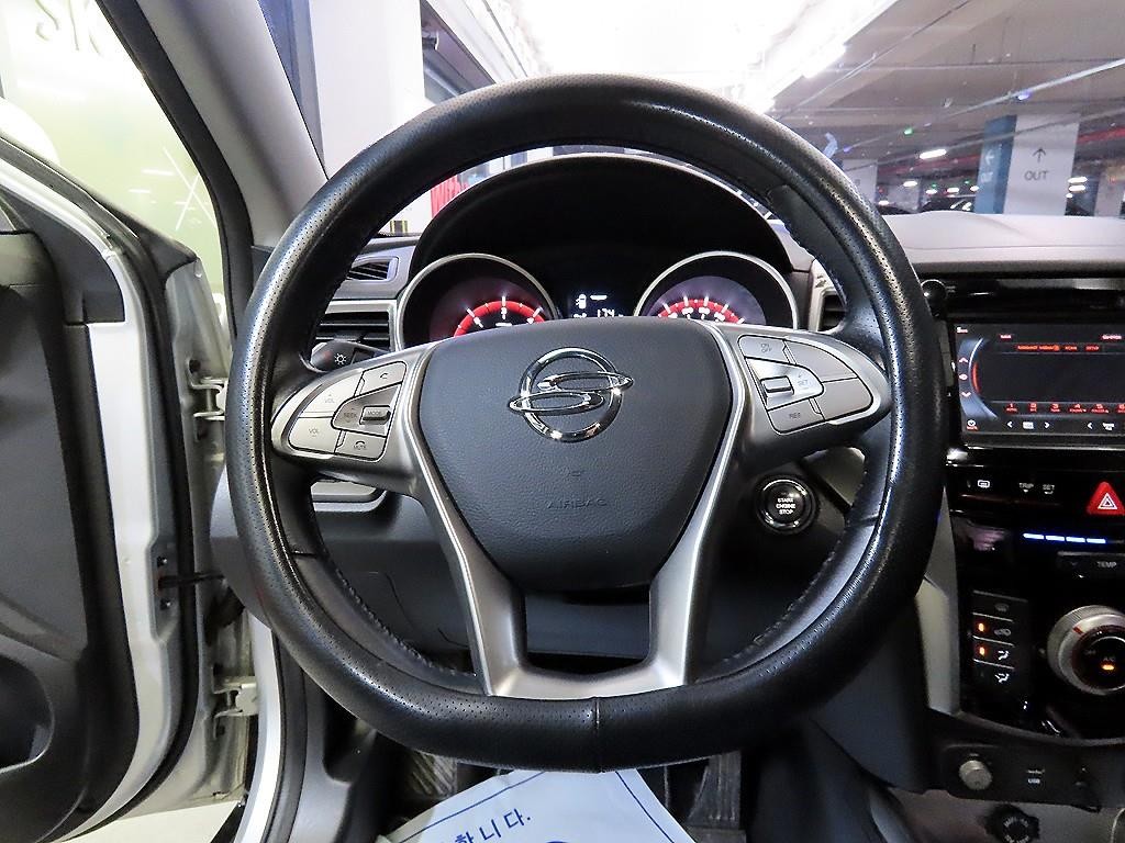 KG모빌리티(쌍용) 티볼리 디젤 4WD 1.6 VX 이미지 8