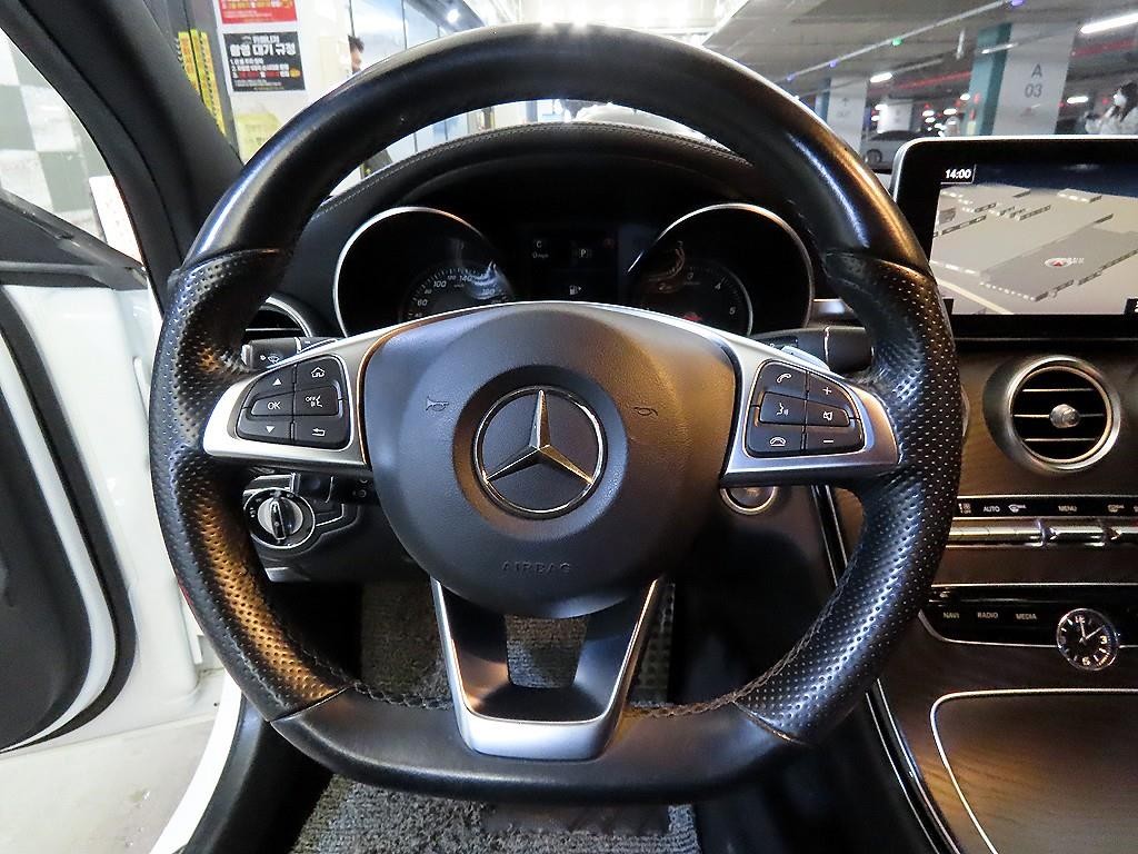 벤츠 C 클래스 C클래스 W205 C250 블루텍 4MATIC 이미지 8