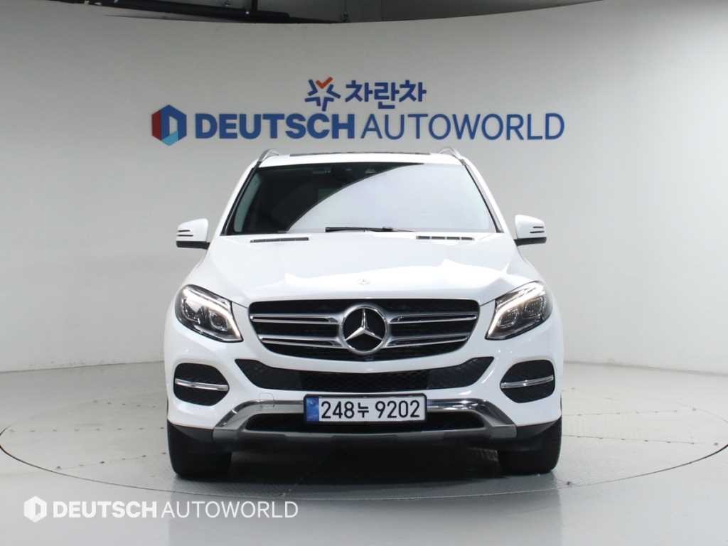 벤츠 GLE 클래스 GLE 클래스 W166 GLE 250 d 4MATIC 이미지 3