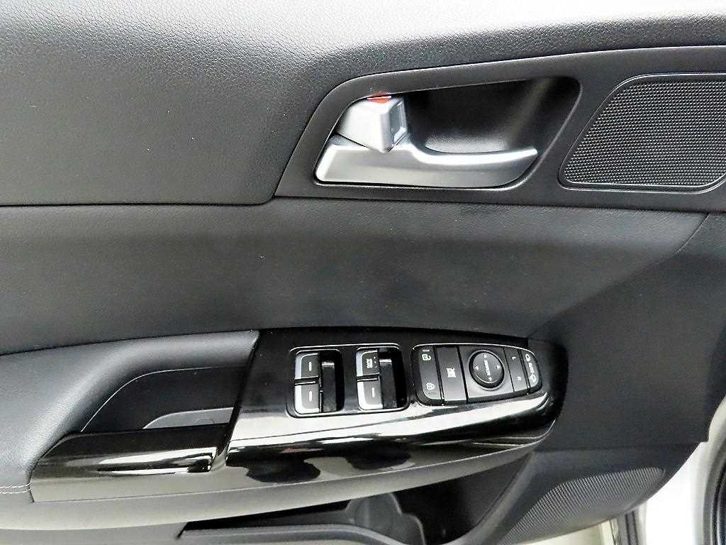 기아 스포티지 스포티지 더 볼드 2.0 디젤 2WD 인텔리전트 이미지 11