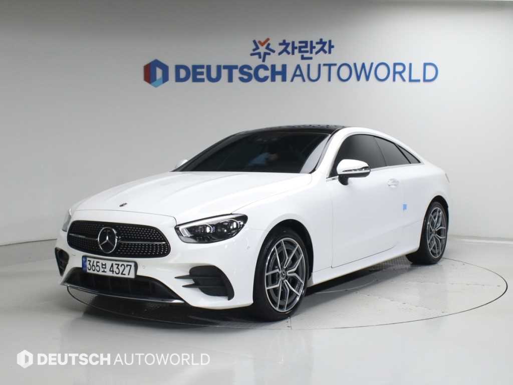 벤츠 E 클래스 E-클래스 W213 E300d 4MATIC 쿠페 이미지 1