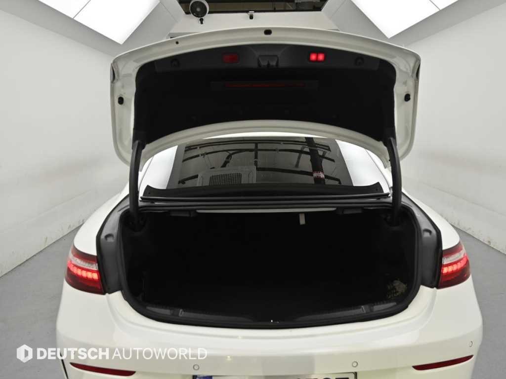 벤츠 E 클래스 E-클래스 W213 E300d 4MATIC 쿠페 이미지 19