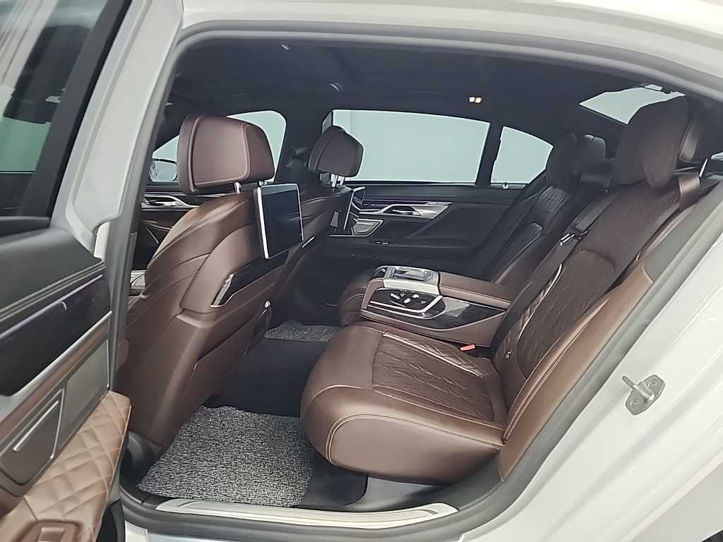 BMW 7시리즈 7시리즈 (G11) 730Ld xDrive M 스포츠 이미지 12