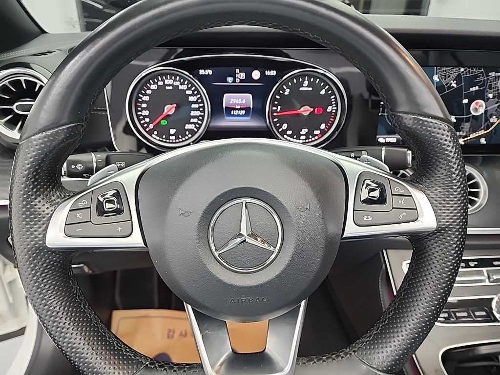 벤츠 E 클래스 E-클래스 W213 E220d 카브리올레 이미지 9