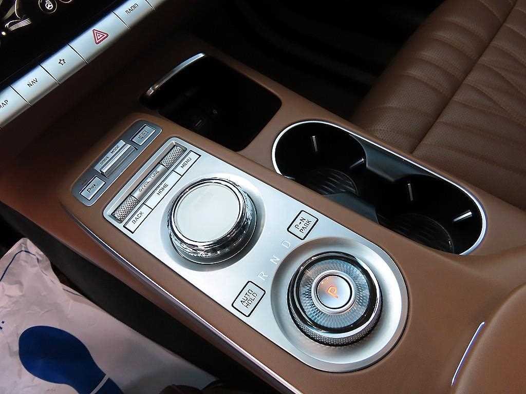 제네시스 GV70 2.2 디젤 2WD 이미지 10