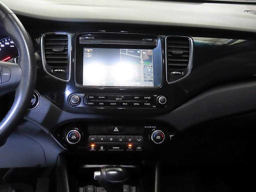 기아 카렌스 올뉴 카렌스 1.7 VGT 노블레스 이미지 11