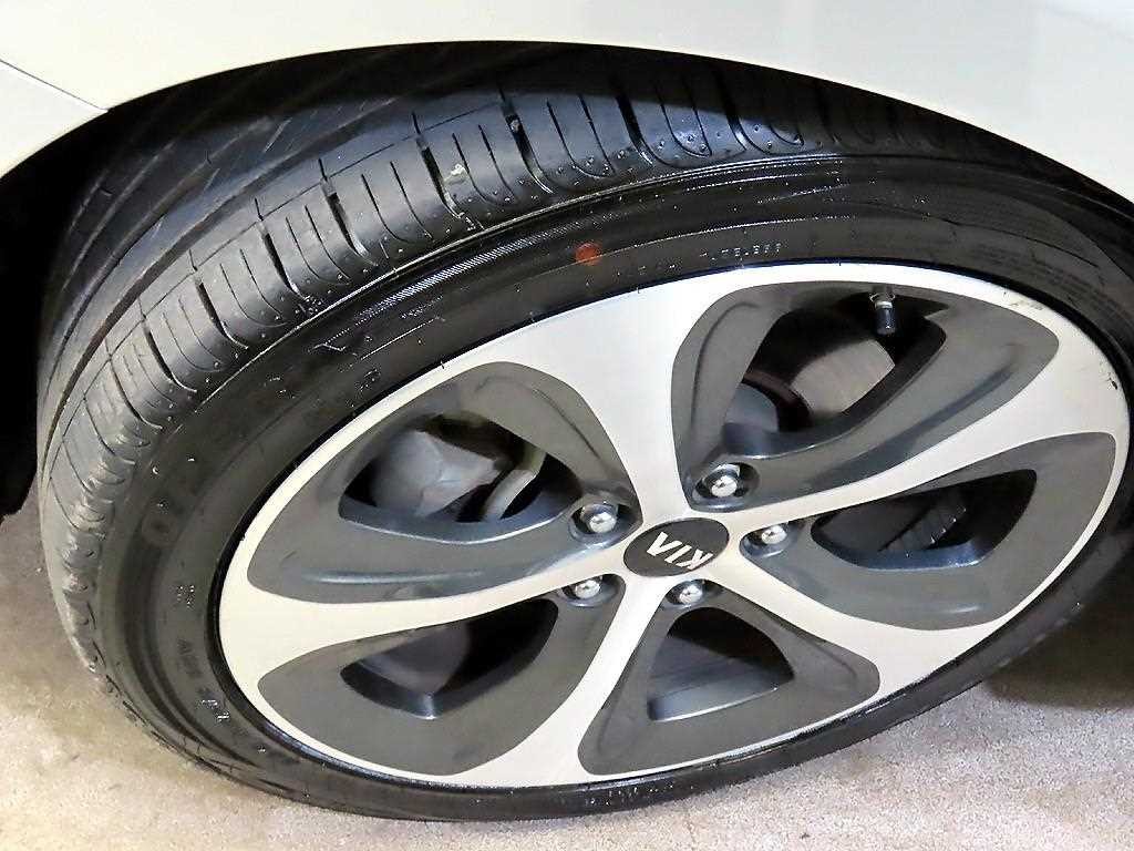기아 카렌스 올뉴 카렌스 1.7 VGT 노블레스 이미지 20