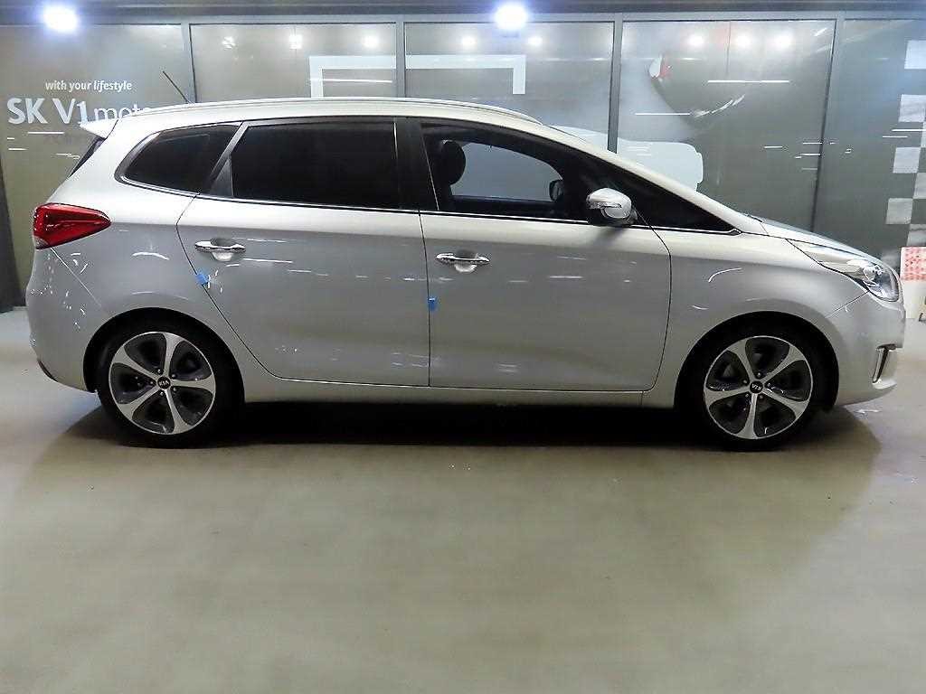 기아 카렌스 올뉴 카렌스 1.7 VGT 노블레스 이미지 3