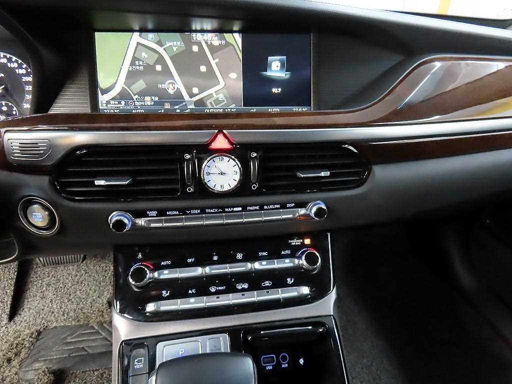 제네시스 EQ900 3.8 GDI AWD 프리미엄 럭셔리 이미지 14