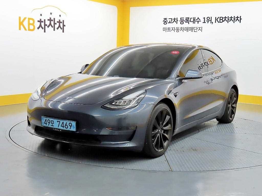 테슬라 모델 3 롱 레인지 이미지 1