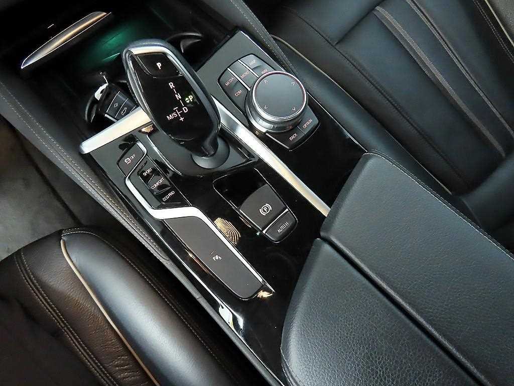 BMW 5시리즈 5시리즈 (G30) 520i 럭셔리 이미지 10