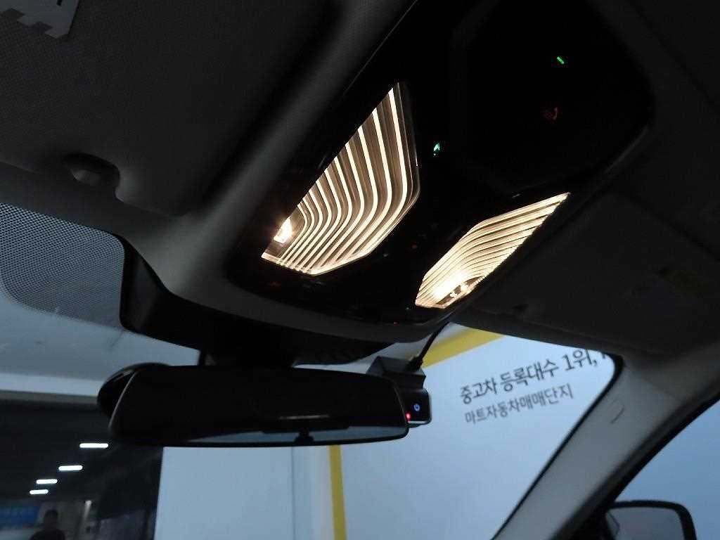 BMW 5시리즈 5시리즈 (G30) 520i 럭셔리 이미지 16
