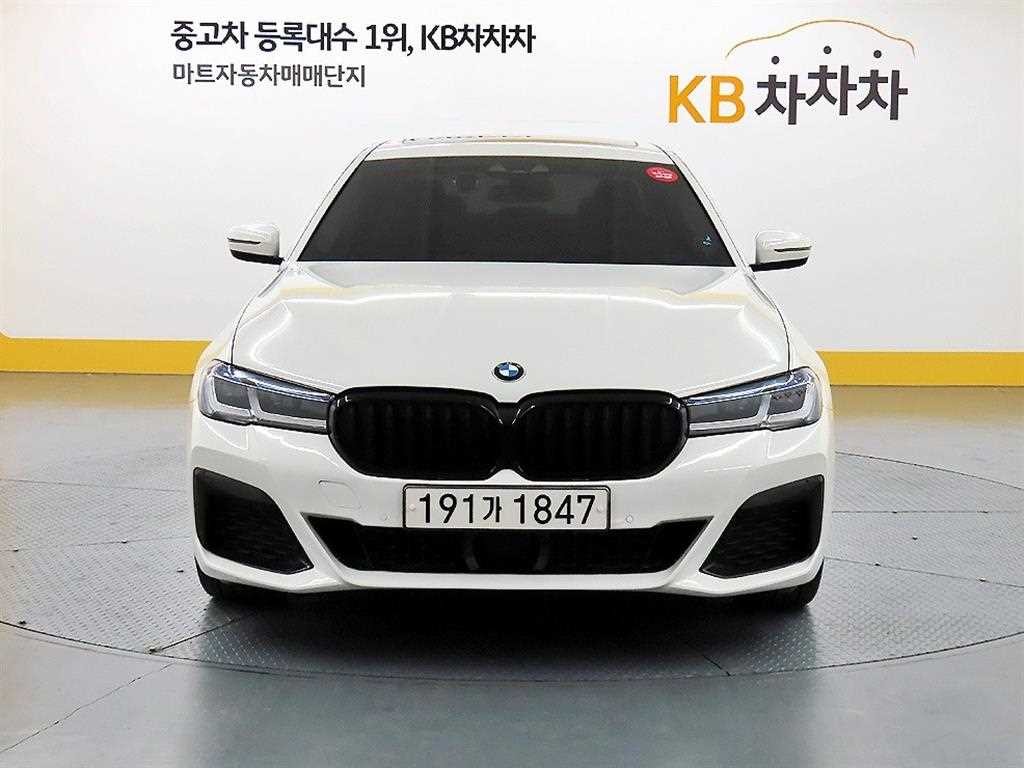 BMW 5시리즈 5시리즈 (G30) 520i 럭셔리 이미지 2