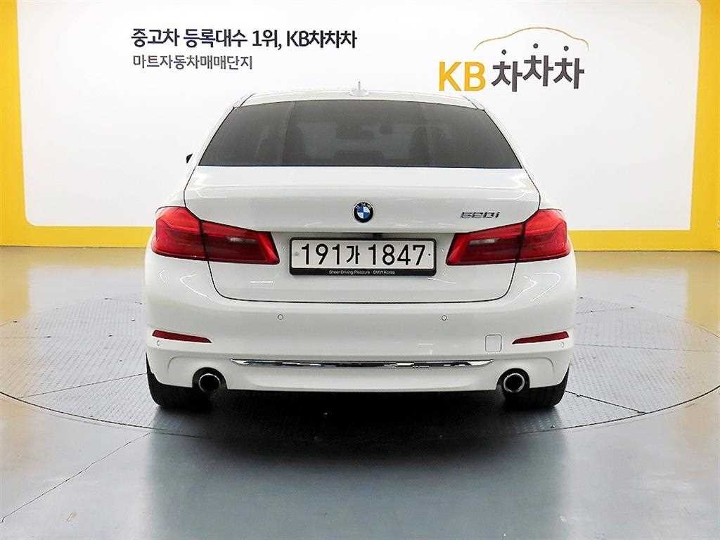 BMW 5시리즈 5시리즈 (G30) 520i 럭셔리 이미지 3