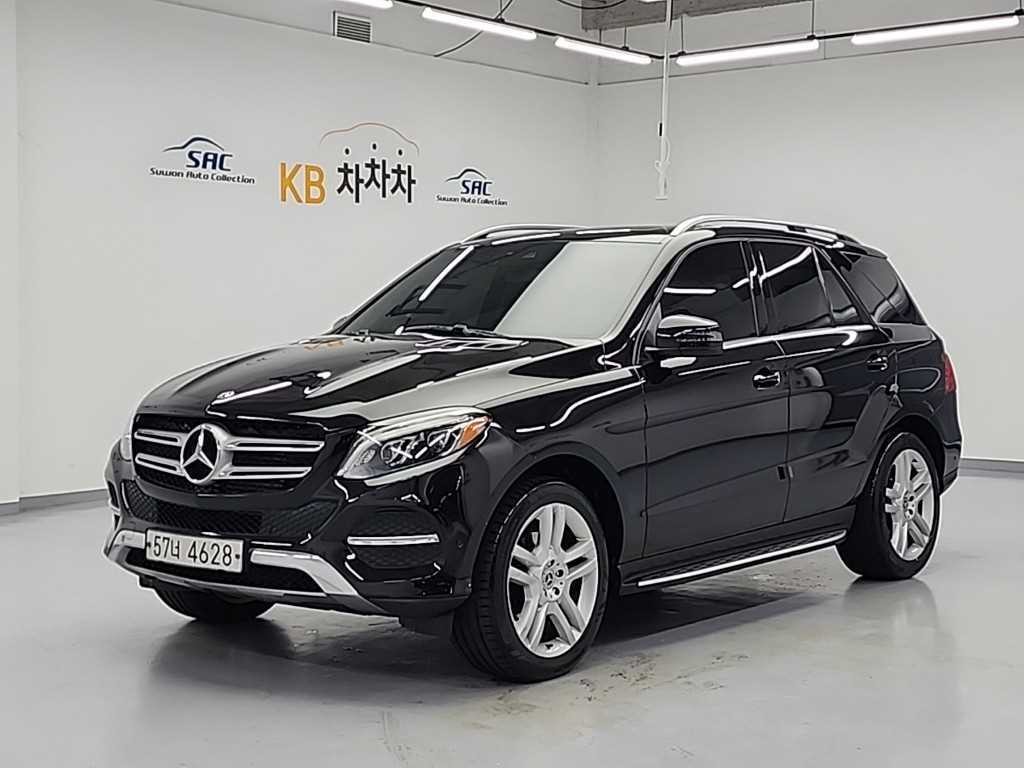 벤츠 GLE 클래스 GLE 클래스 W166 GLE 350 d 4MATIC 이미지 1