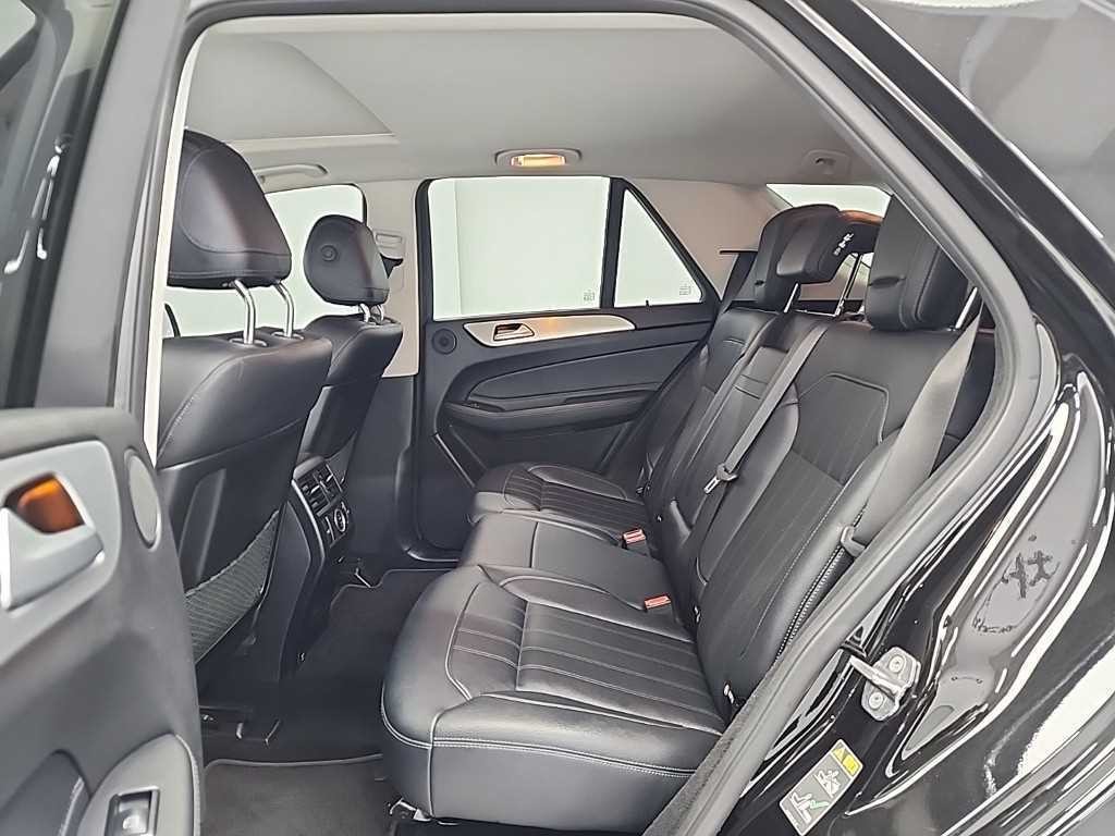 벤츠 GLE 클래스 GLE 클래스 W166 GLE 350 d 4MATIC 이미지 12