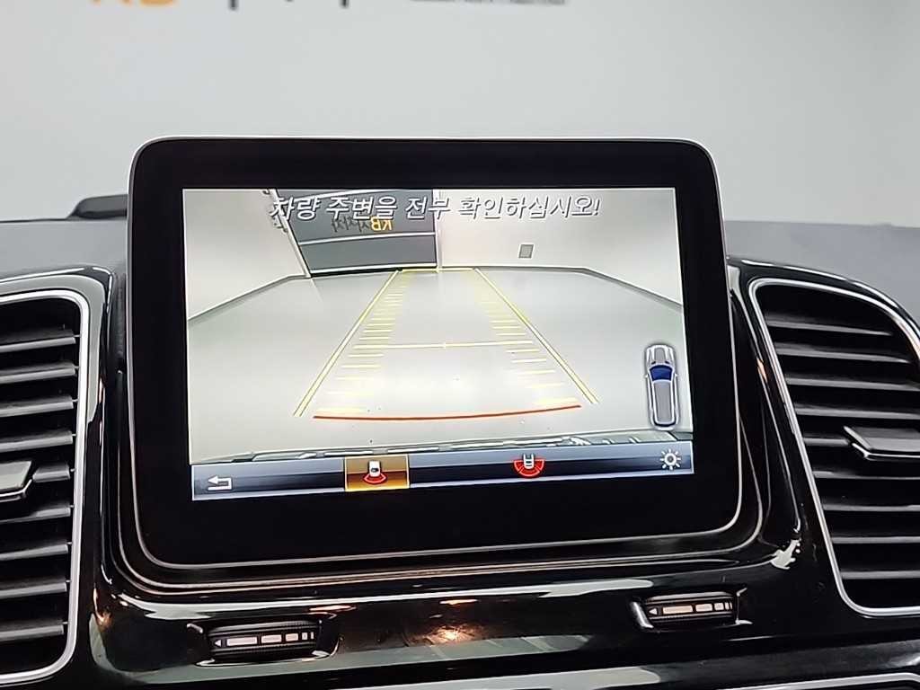 벤츠 GLE 클래스 GLE 클래스 W166 GLE 350 d 4MATIC 이미지 16