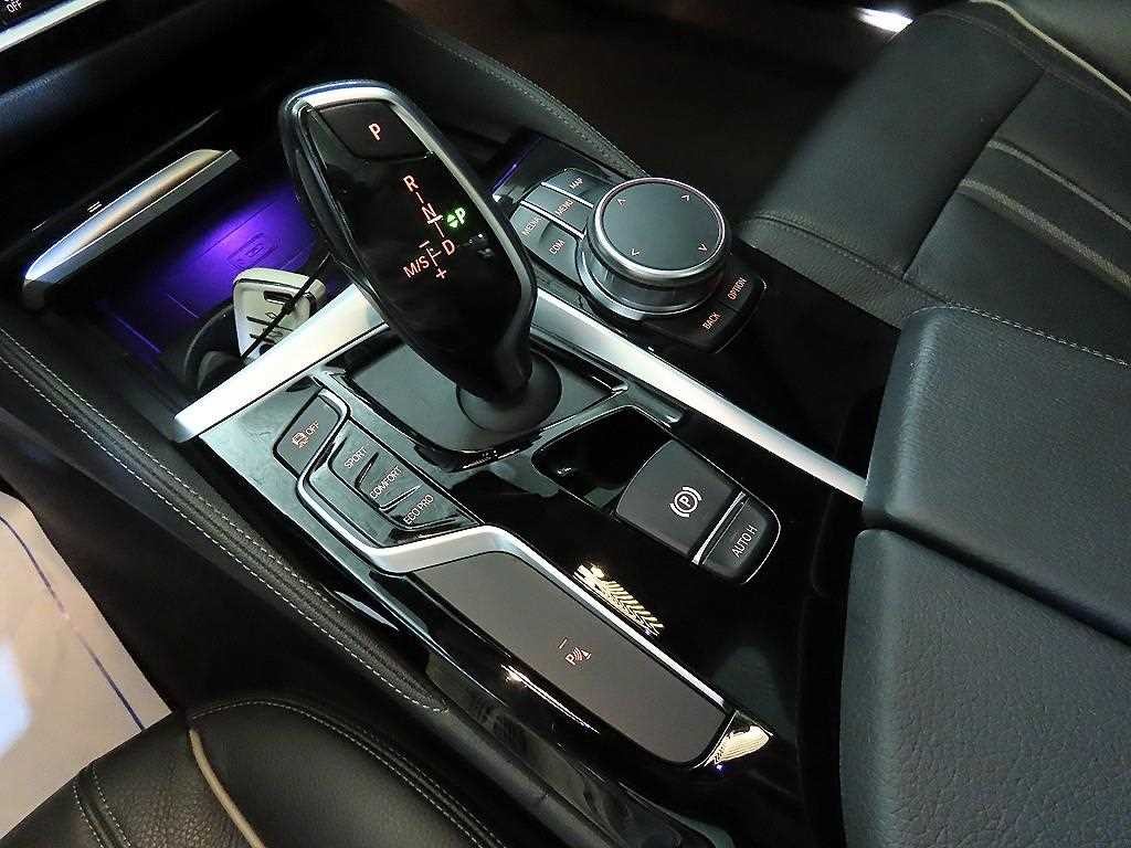 BMW 5시리즈 5시리즈 (G30) 520i 럭셔리 이미지 12