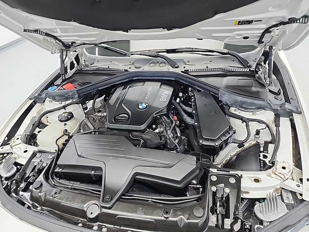 BMW 4시리즈 4시리즈 (F32) 420d xDRIVE 그란쿠페 스포츠 이미지 5