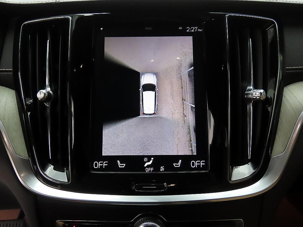 볼보 V60 V60 크로스 컨트리 2세대 2.0 T5 프로 AWD 이미지 13