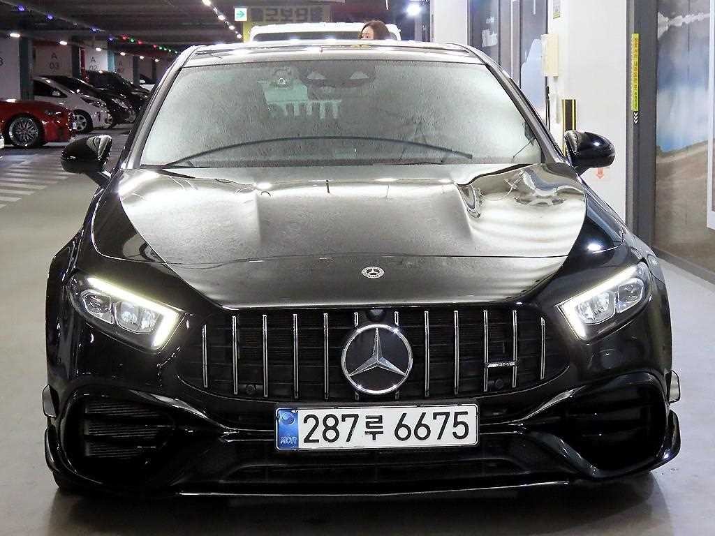 벤츠 A 클래스 A클래스 W177 AMG A45 4MATIC+ 해치백 이미지 2
