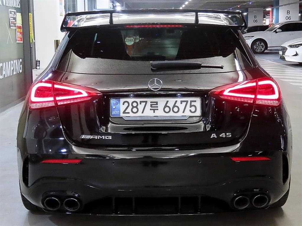 벤츠 A 클래스 A클래스 W177 AMG A45 4MATIC+ 해치백 이미지 5