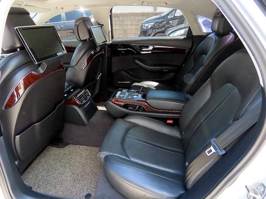 아우디 A8 뉴A8 3.0 TFSI 콰트로 LWB 이미지 6