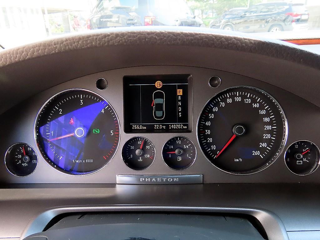 폭스바겐 페이튼 V6 3.0 TDI 이미지 9