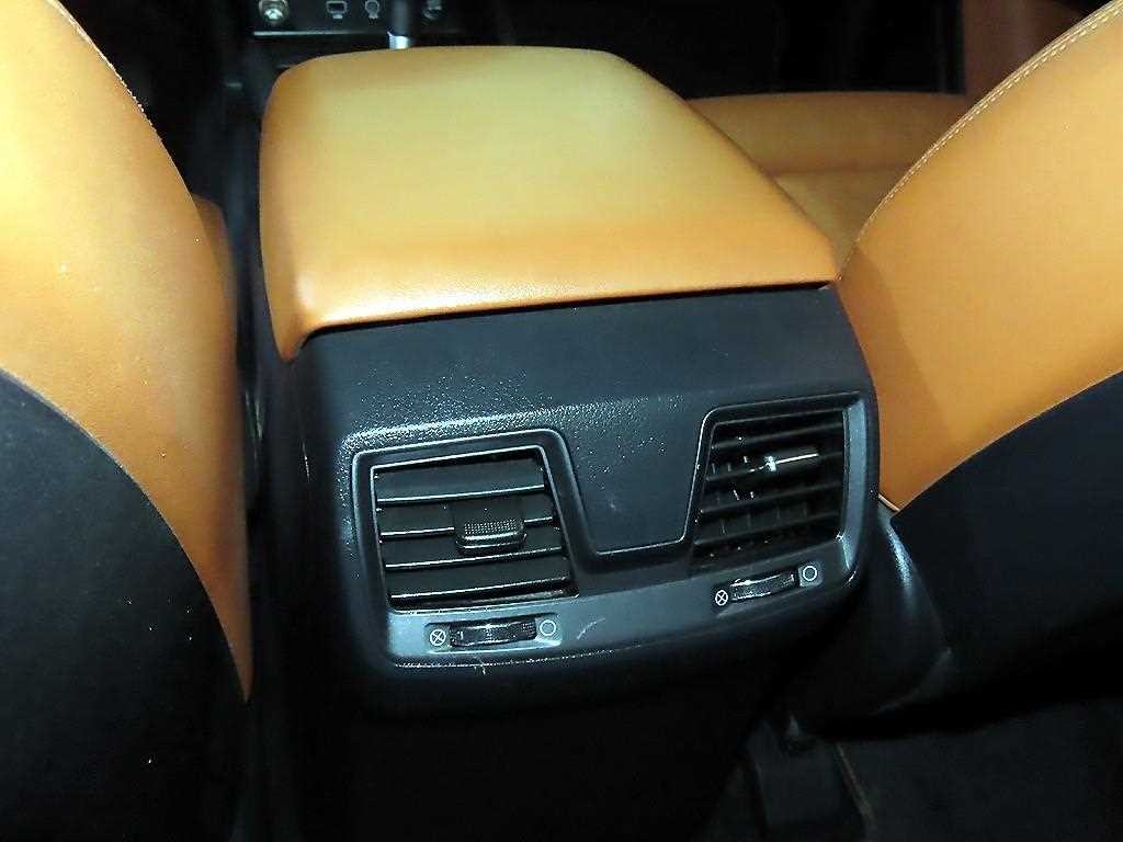 KG모빌리티(쌍용) 렉스턴 더 뉴 렉스턴 스포츠 칸 디젤 2.2 4WD 노블레스 이미지 15