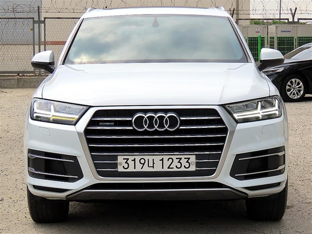 아우디 Q7 Q7 (4M) 45 TFSI 콰트로 이미지 1