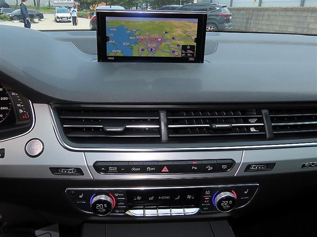 아우디 Q7 Q7 (4M) 45 TFSI 콰트로 이미지 12