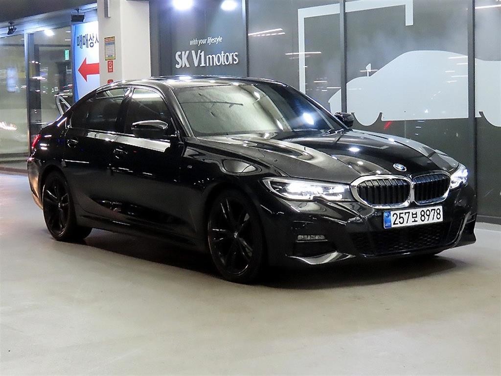 BMW 3시리즈 3시리즈 (G20) 320i M 스포츠 이미지 1