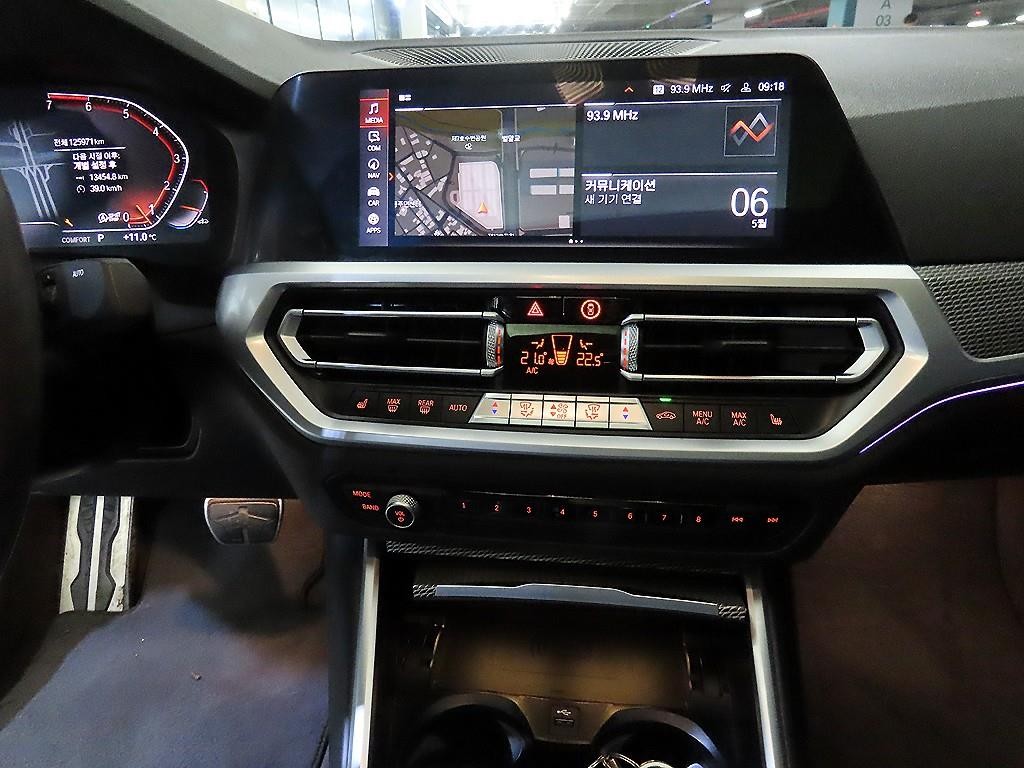 BMW 3시리즈 3시리즈 (G20) 320i M 스포츠 이미지 11
