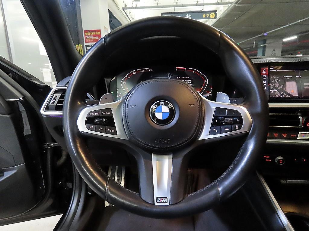 BMW 3시리즈 3시리즈 (G20) 320i M 스포츠 이미지 8