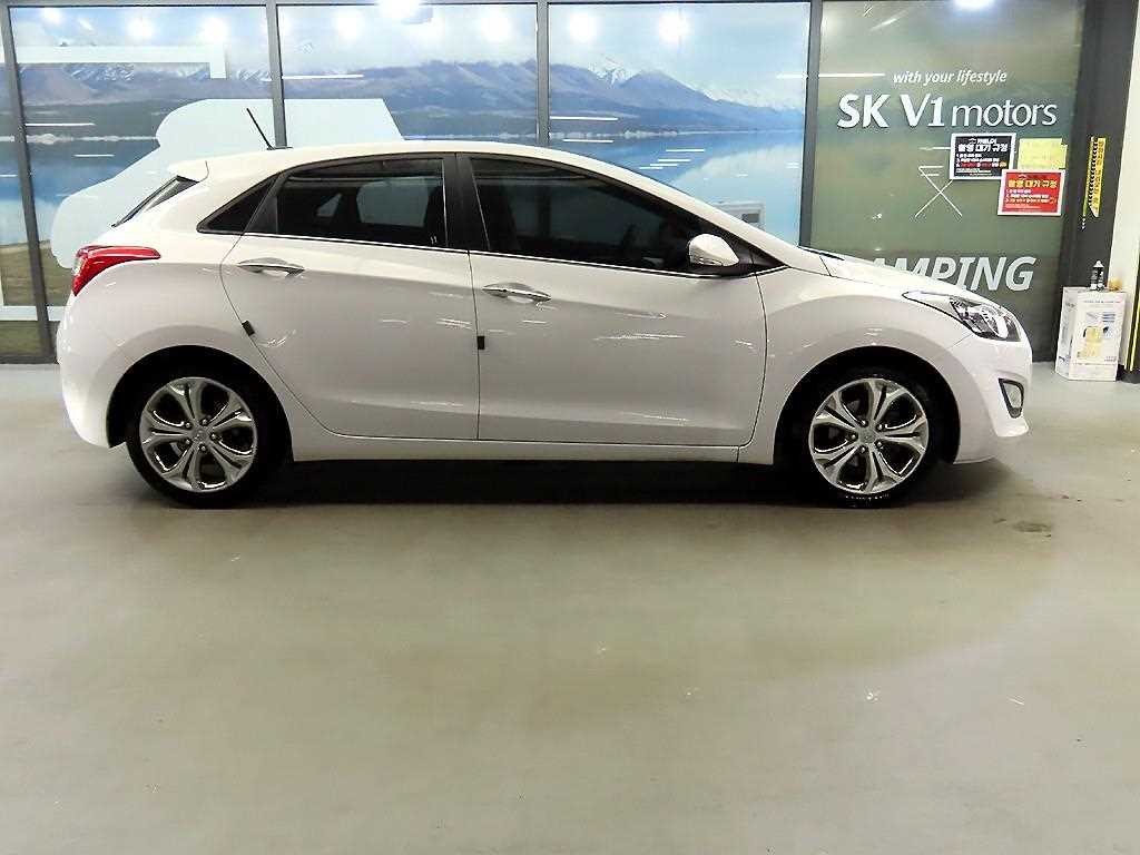 현대 i30 뉴 i30 1.6 GDI 익스트림 이미지 3