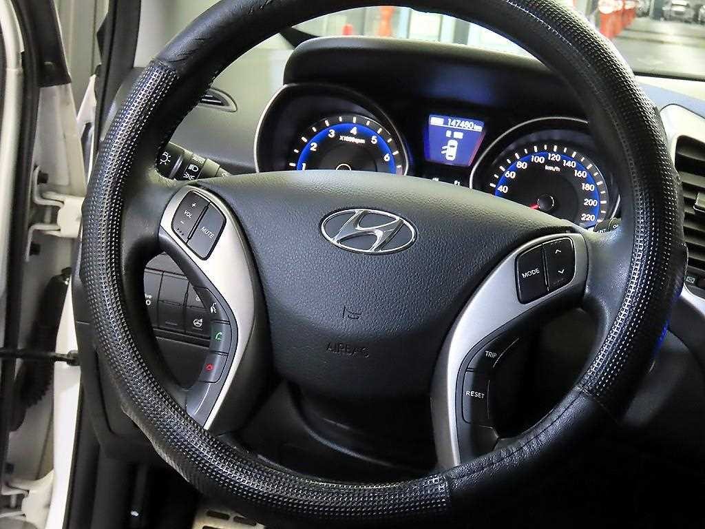 현대 i30 뉴 i30 1.6 GDI 익스트림 이미지 8