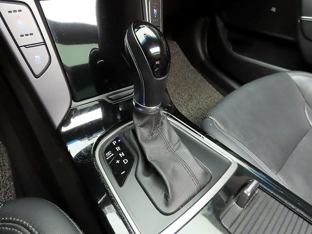 현대 i40 i40Saloon 1.7 VGT D 스펙 이미지 10