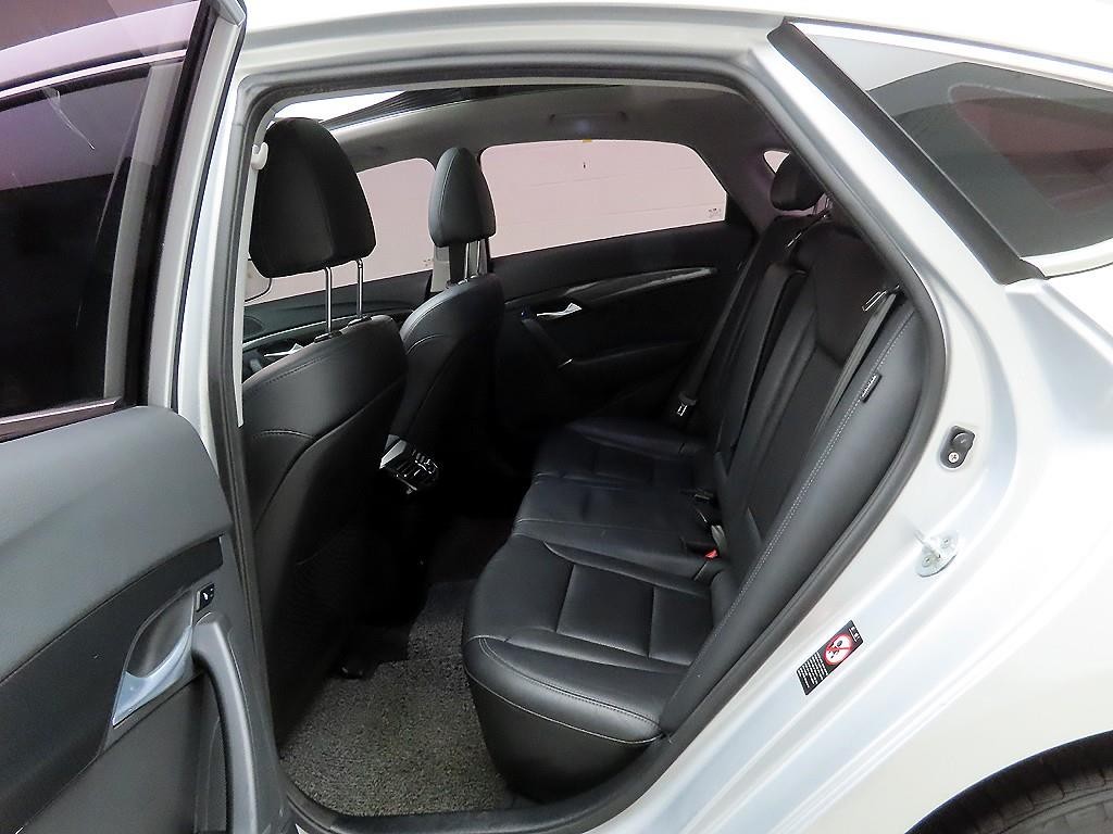 현대 i40 i40Saloon 1.7 VGT D 스펙 이미지 14