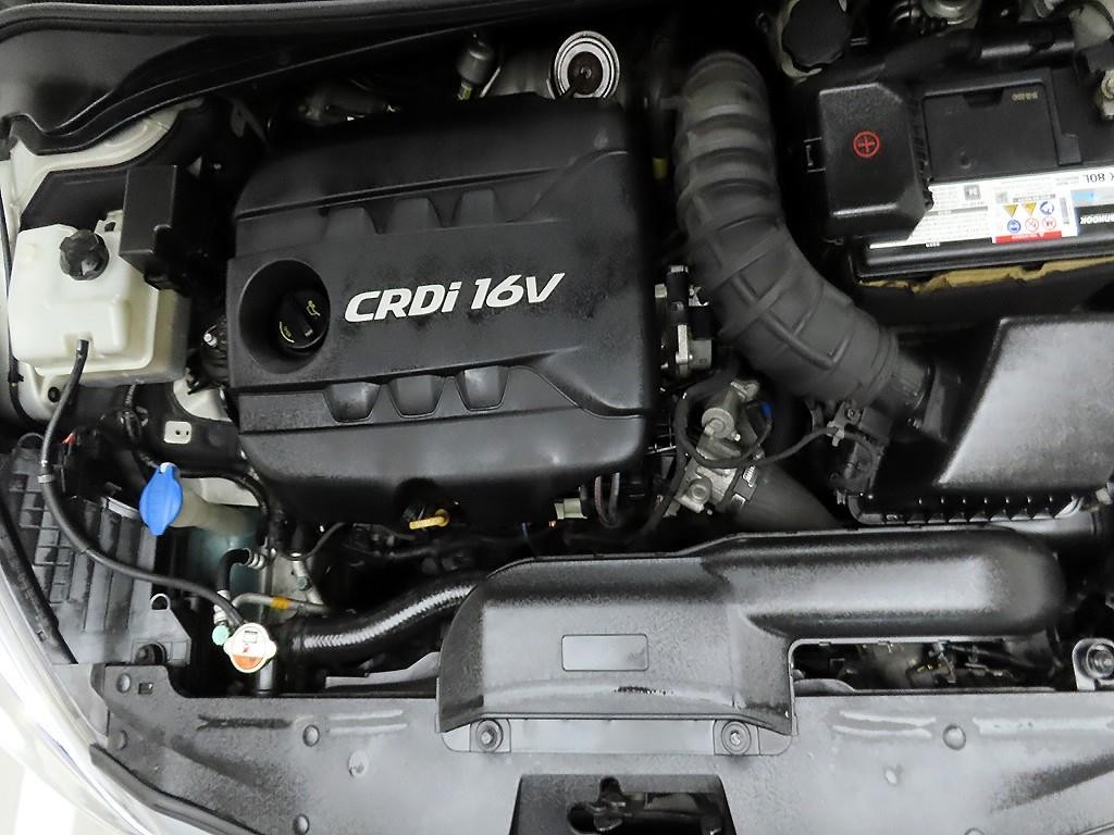 현대 i40 i40Saloon 1.7 VGT D 스펙 이미지 20