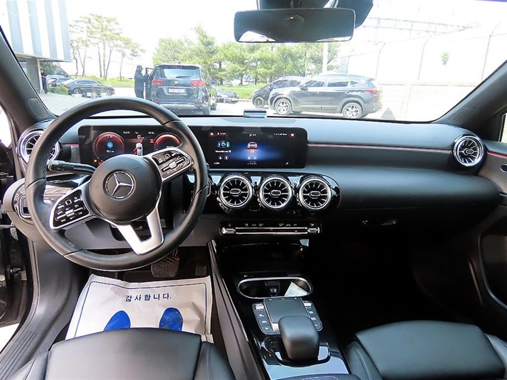벤츠 A 클래스 A클래스 W177 A220 세단 이미지 7