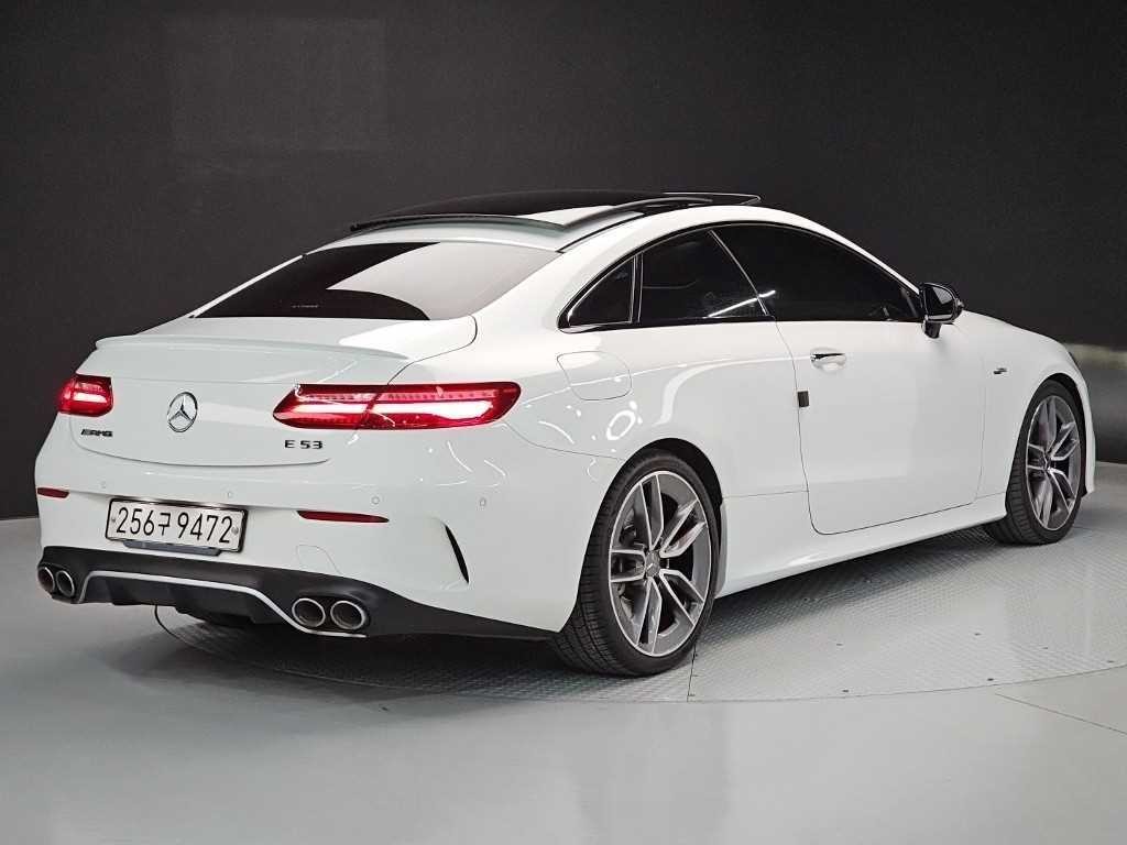 벤츠 E 클래스 E-클래스 W213 E53 AMG 4MATIC+ 쿠페 이미지 4