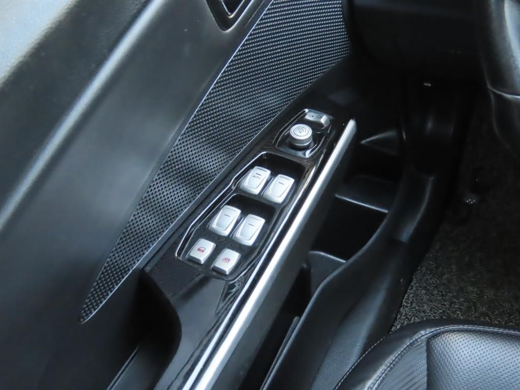 KG모빌리티(쌍용) 티볼리 가솔린 2WD 1.6 VX 이미지 12