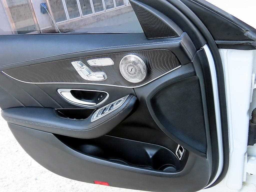 벤츠 C 클래스 C클래스 W205 C250 d 4MATIC 이미지 12