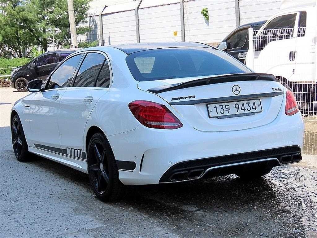 벤츠 C 클래스 C클래스 W205 C250 d 4MATIC 이미지 3