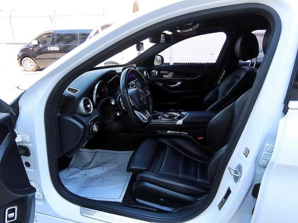 벤츠 C 클래스 C클래스 W205 C250 d 4MATIC 이미지 5