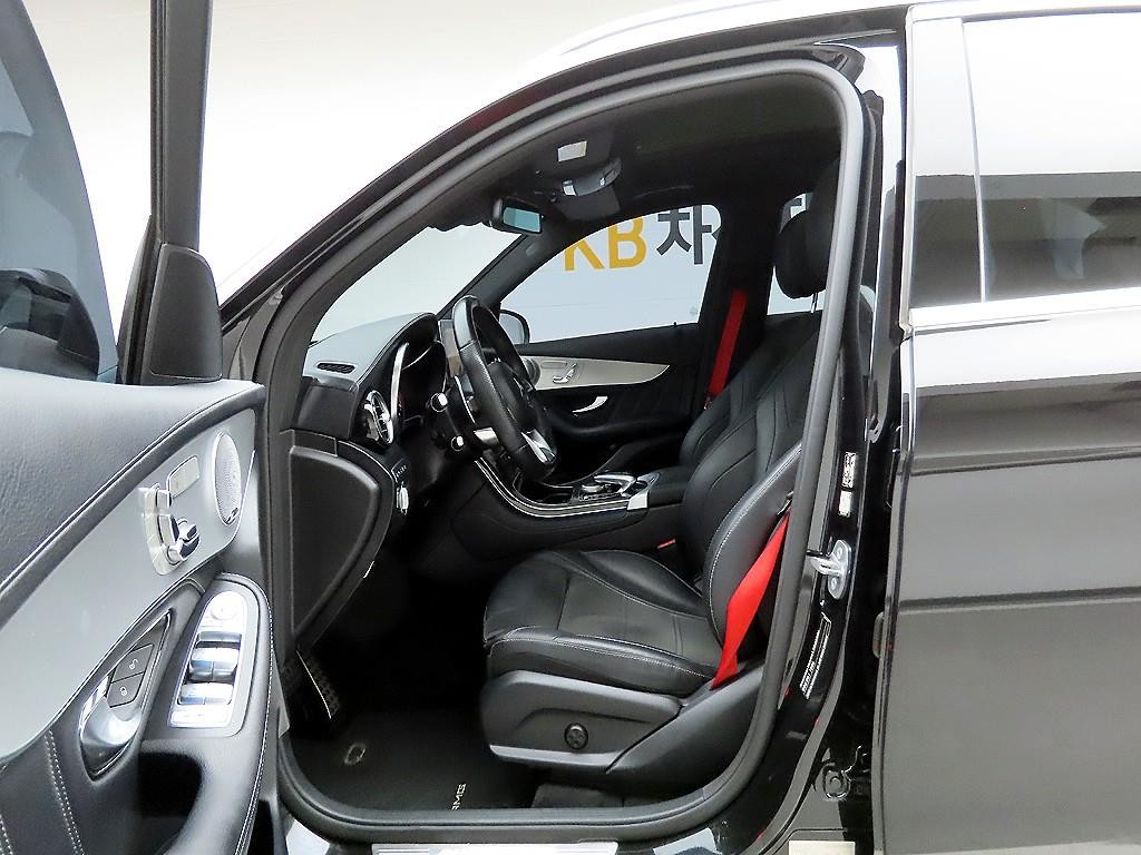 벤츠 GLC 클래스 GLC클래스 X253 AMG GLC 63 4MATIC+ 이미지 13