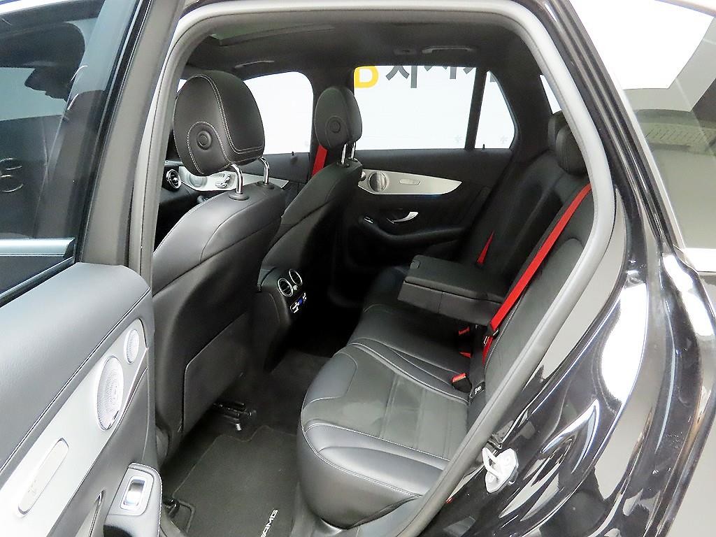 벤츠 GLC 클래스 GLC클래스 X253 AMG GLC 63 4MATIC+ 이미지 14