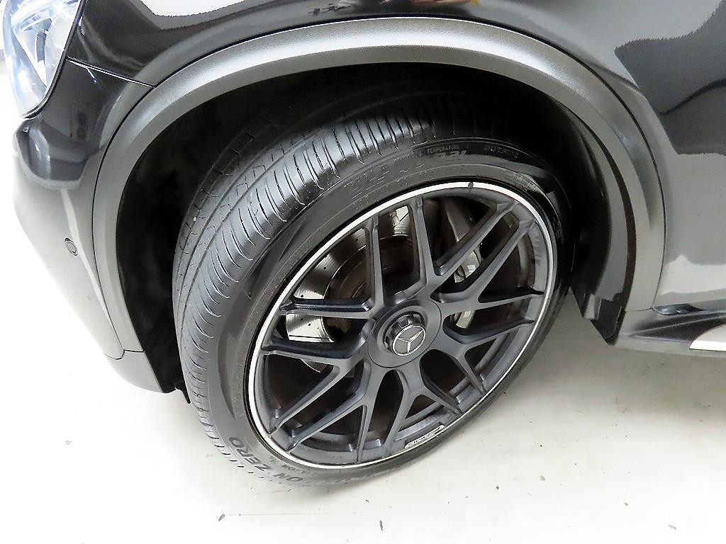 벤츠 GLC 클래스 GLC클래스 X253 AMG GLC 63 4MATIC+ 이미지 19