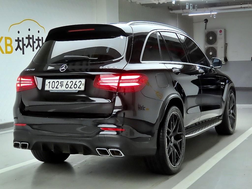 벤츠 GLC 클래스 GLC클래스 X253 AMG GLC 63 4MATIC+ 이미지 4