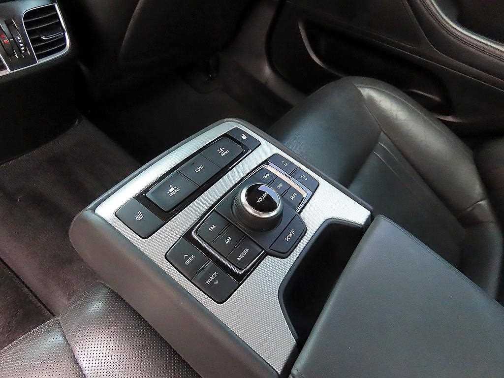 제네시스 G80 3.3 GDI AWD 럭셔리 이미지 16